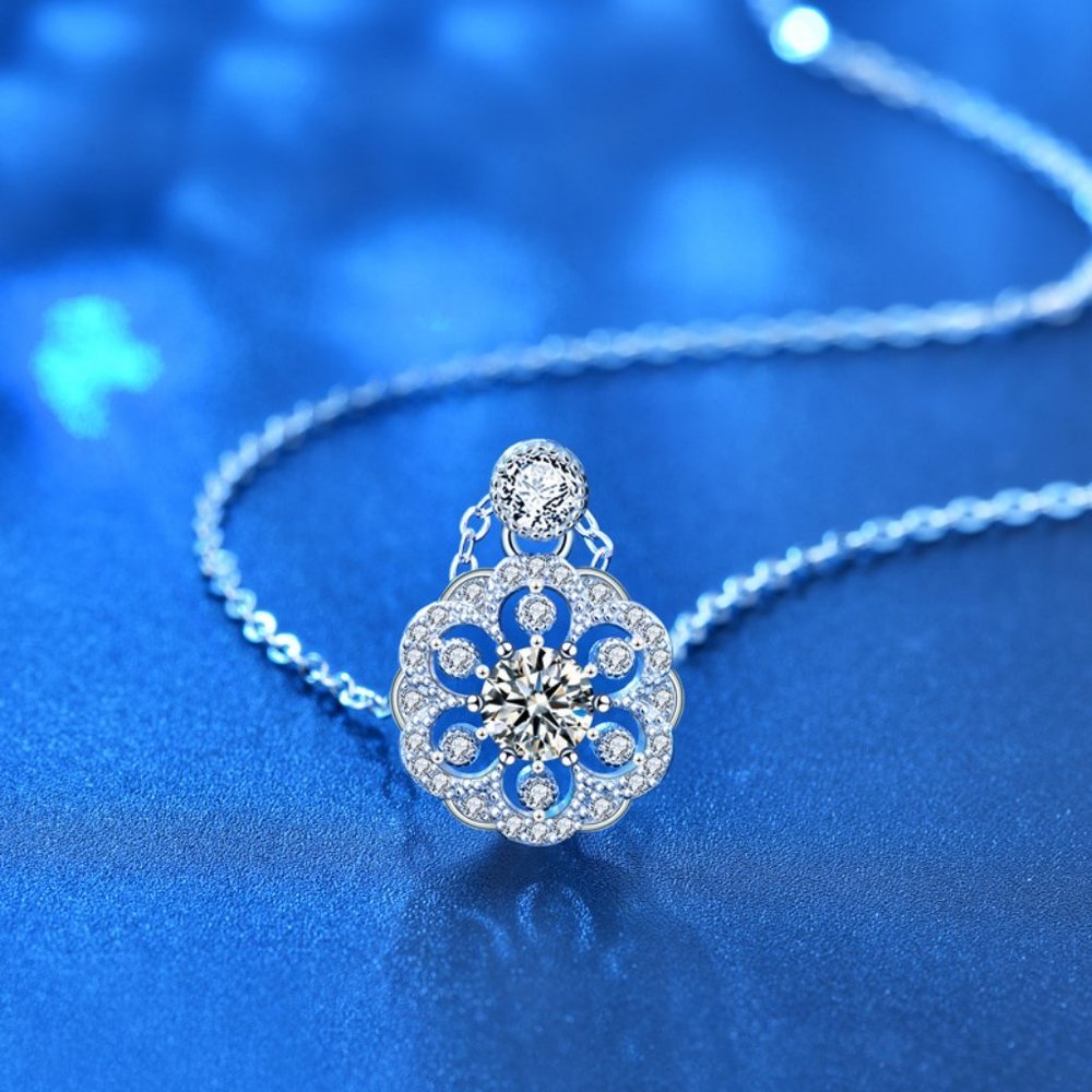Certified 1/2 ct. t.w. Moissanite Diamond Flower Pendant Necklace NEW - Picture 11 of 15